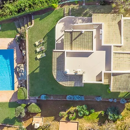 Gabie Αλμπουφέιρα